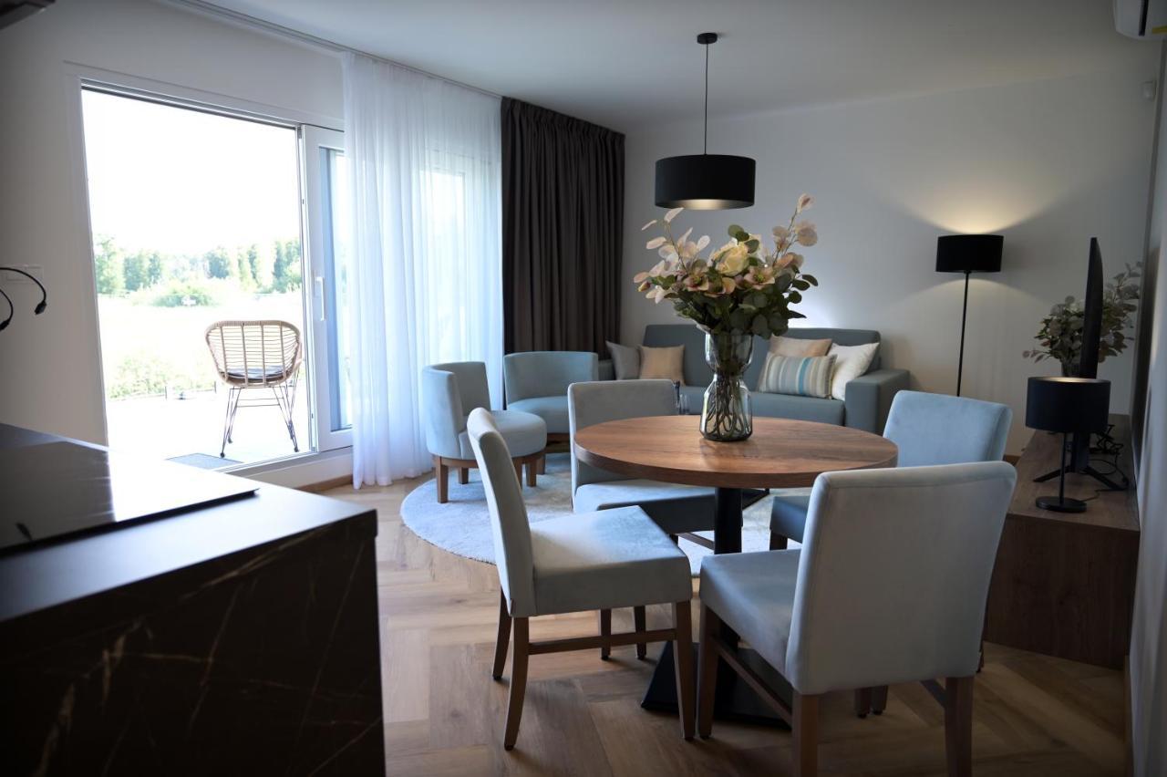 Apartman Golfballs Sajdikove Humence Exterior foto